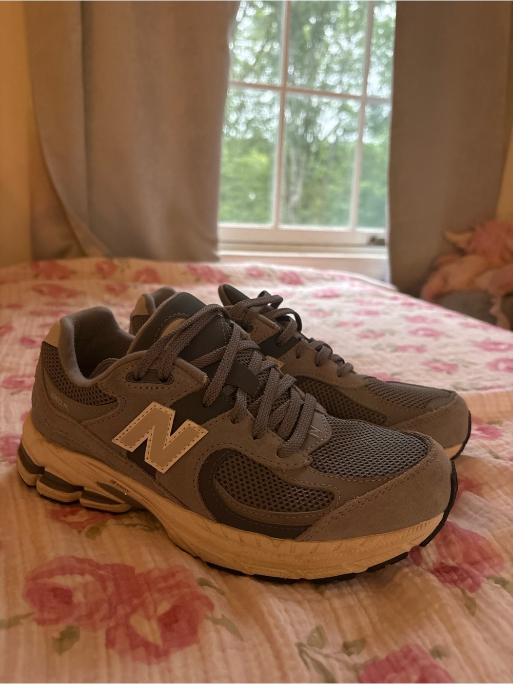 New Balance Men's Gray Athletic Running Shoes